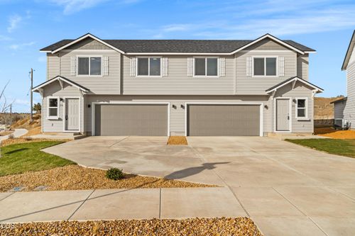 894 Se Starview Avenue, Madras, OR, 97741 | Card Image