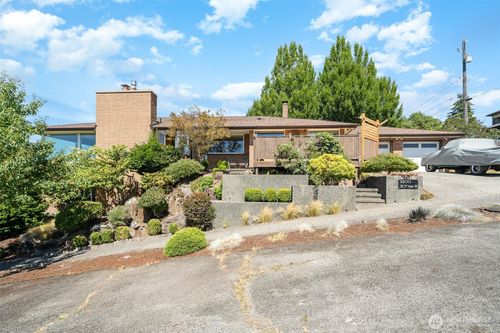 3200 30th Ave W, Seattle, WA, 98199-2734 | Card Image