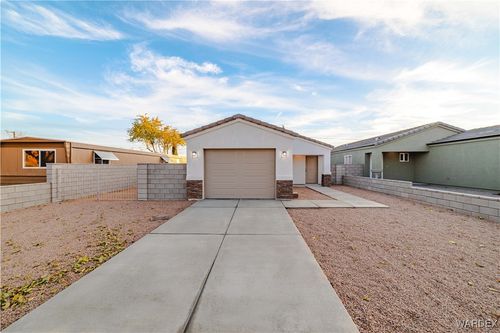 2630 Neal Ave, Kingman, AZ, 86409 | Card Image
