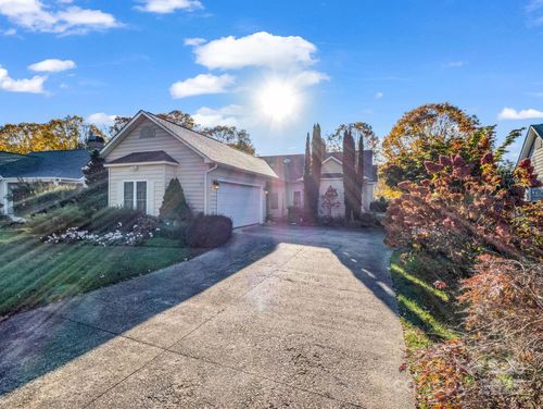 276 Cambridge Dr, Brevard, NC, 28712-9140 | Card Image