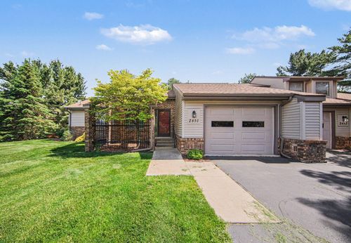 2810 S Wood Dale Dr, Jackson, MI, 49203-3763 | Card Image