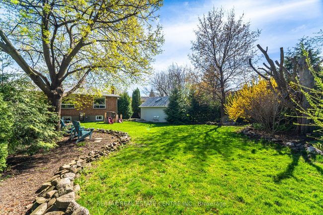 55 Mallard Cres, House attached with 4 bedrooms, 2 bathrooms and 3 parking in Brampton ON | Image 28