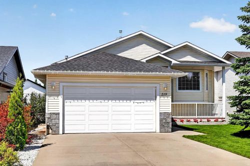 219 Hillcrest Blvd, Strathmore, AB, T1P1Z6 | Card Image