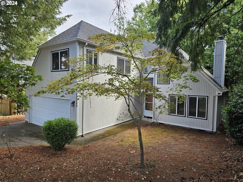 22222 Sw Mandan Dr, Tualatin, OR, 97062-7015 | Card Image