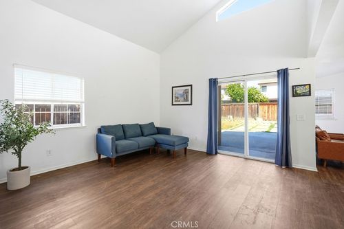 344 Mildred, Perris, CA, 92571 | Card Image