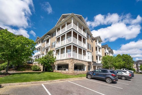 2524 Suncrest Village Drive, Morgantown, WV, 26505 | Card Image