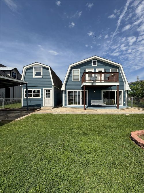 398 Lakeshore S, Onalaska, TX, 77360-7647 | Card Image