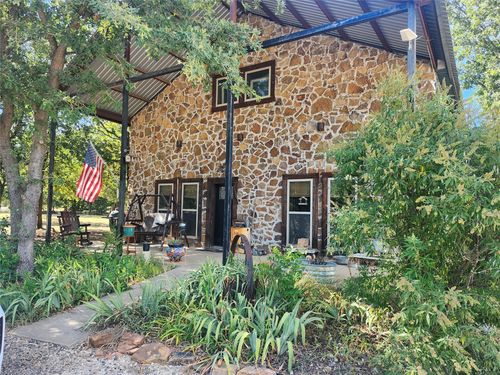 2722 County Road 156, Whitesboro, TX, 76273-6128 | Card Image