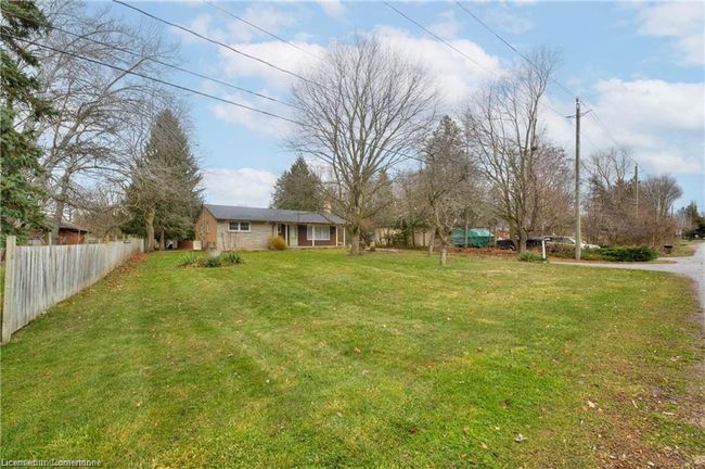 33 Golf Course Rd, House other with 3 bedrooms, 1 bathrooms and 6 parking in Conestogo ON | Image 10
