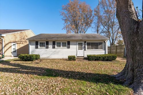 152 Debruler Dr, Lincoln, IL, 62656-3211 | Card Image