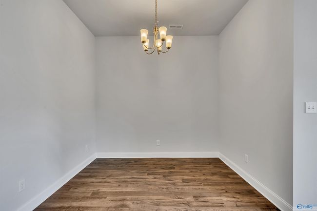 6105 Eagle Point Cir Se, House other with 3 bedrooms, 2 bathrooms and null parking in Owens Cross Roads AL | Image 13