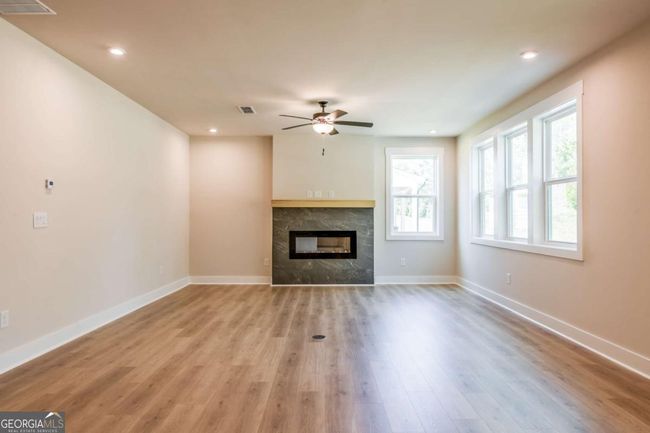 7 - 3962 Adler Cir, House other with 5 bedrooms, 5 bathrooms and 2 parking in Buford GA | Image 7