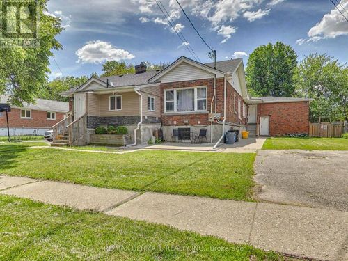 apt-8-135 Chatham Street, Brantford, ON, N3S4G5 | Card Image