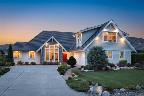 3232 Majestic Dr, Courtenay, BC, V9N9X4 | Card Image