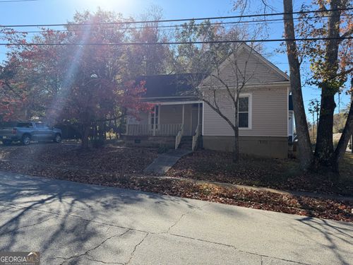 64 Wesley St, Newnan, GA, 30263-2043 | Card Image