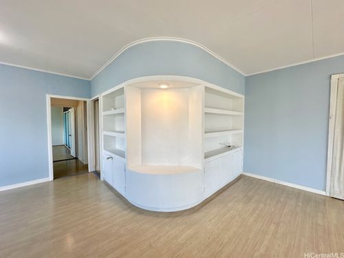 955 14th Ave, Honolulu, HI, 96816-3627 | Card Image