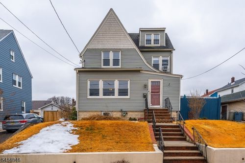 1272 Robinson Ter, Union, NJ, 07083-7319 | Card Image