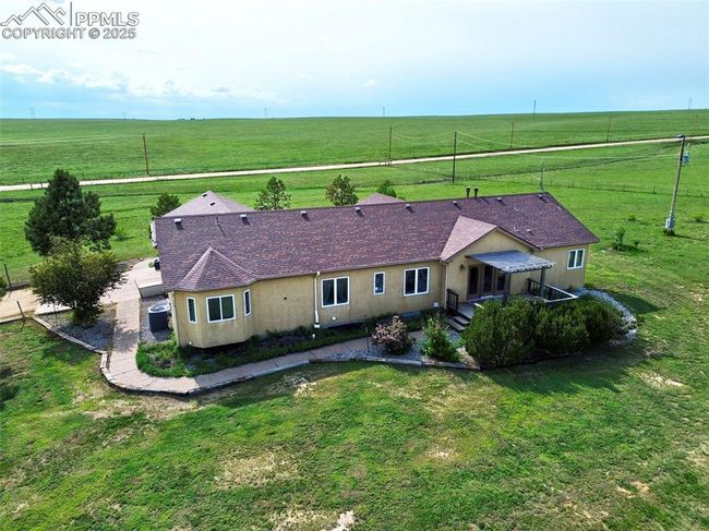 1625 N Yoder Rd, House other with 6 bedrooms, 4 bathrooms and 6 parking in Yoder CO | Image 48
