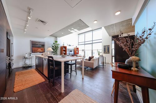 505-100 W Portland St, Phoenix, AZ, 85003-1674 | Card Image