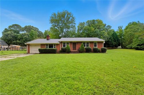 123 Kirby Ln, Yorktown, VA, 23693-2532 | Card Image
