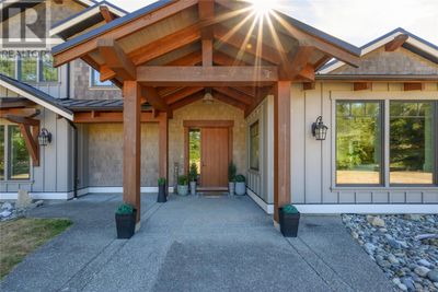 730 Parry's Park Rd, House other with 4 bedrooms, 4 bathrooms and 6 parking in Parksville BC | Image 3