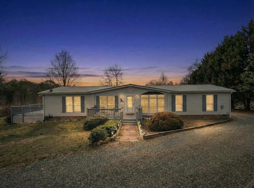 283 Bobcat Ln, Warne, NC, 28909-7737 | Card Image