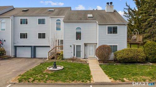 71-71 Clubhouse Dr, Cromwell, CT, 06416-2565 | Card Image