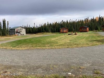 Home & 2 Cabins | Image 1