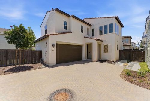 1332 Camino Carmelo, Chula Vista, CA, 91913-3553 | Card Image