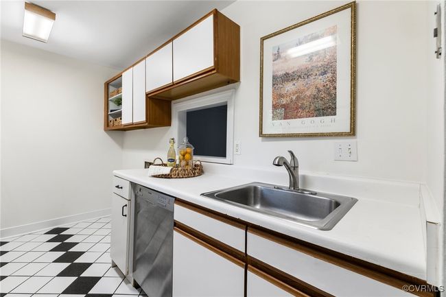 11719 S Briar Patch Dr, Condo with 3 bedrooms, 3 bathrooms and null parking in Midlothian VA | Image 5