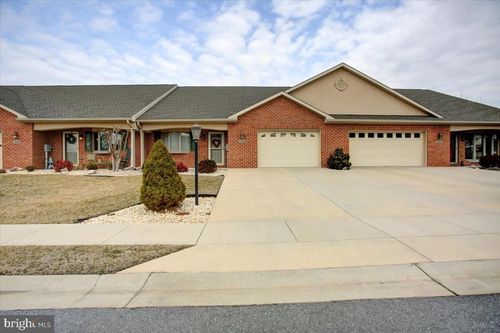 19446 Sapphire Dr, HAGERSTOWN, MD, 21742-2883 | Card Image