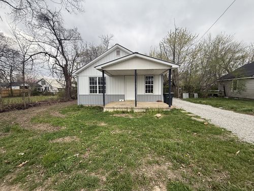 209 W 3rd Ave, Hohenwald, TN, 38462-1750 | Card Image