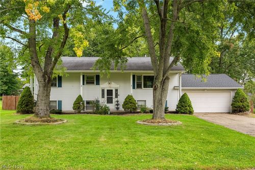 1451 Mishler St Ne, Alliance, OH, 44601-1558 | Card Image