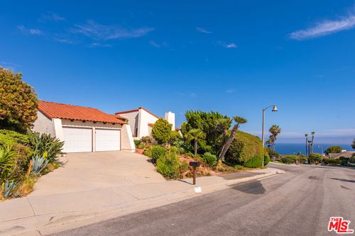 3636 Malibu Colony Rd, Malibu, CA, 90265 | Card Image