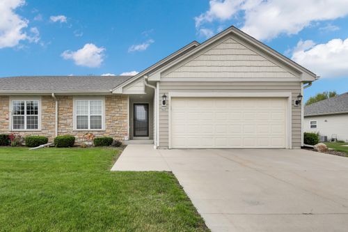 639 Farmstead Ct, Slinger, WI, 53086-9298 | Card Image