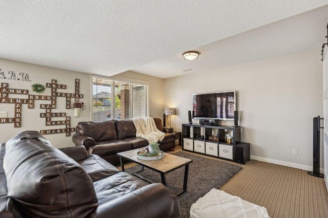 316 Everbrook Way Sw, House other with 4 bedrooms, 4 bathrooms and 4 parking in Calgary AB | Image 39