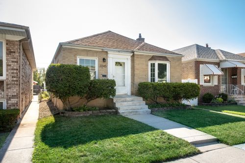 3345 N Page Ave, Chicago, IL, 60634-2916 | Card Image