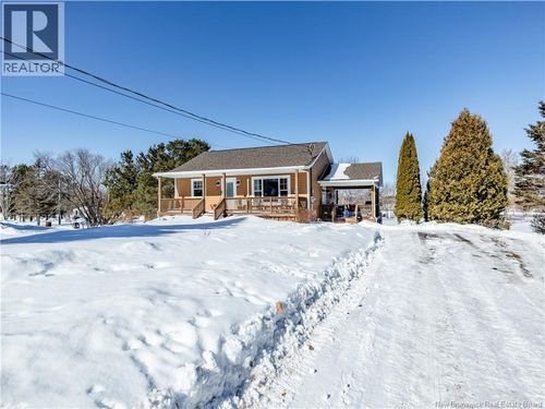 30 Evangeline St, Richibucto, NB, E4W3Z6 | Card Image