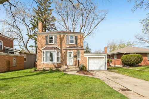 8646 Harms Rd, Skokie, IL, 60077-2057 | Card Image