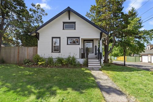 2702 16th St, Everett, WA, 98201-2112 | Card Image