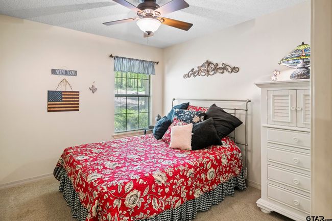 944 Clear Water Trl, House other with 3 bedrooms, 2 bathrooms and null parking in Holly Lake Ranch TX | Image 20