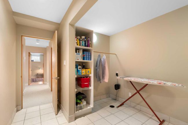2119 28 Avenue Sw, Home with 3 bedrooms, 2 bathrooms and 1 parking in Calgary AB | Image 37