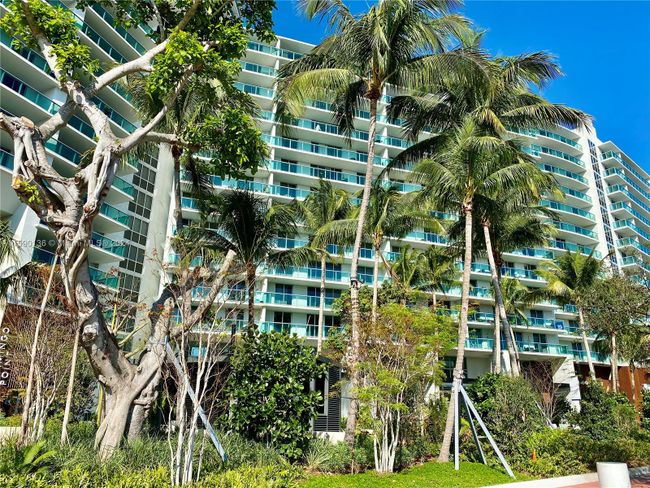 L42S - 1500 Bay Rd, Condo with 1 bedrooms, 1 bathrooms and null parking in Miami Beach FL | Image 32