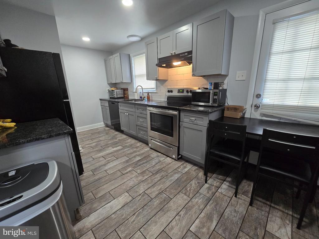 Residential Lease in BROOMALL 3