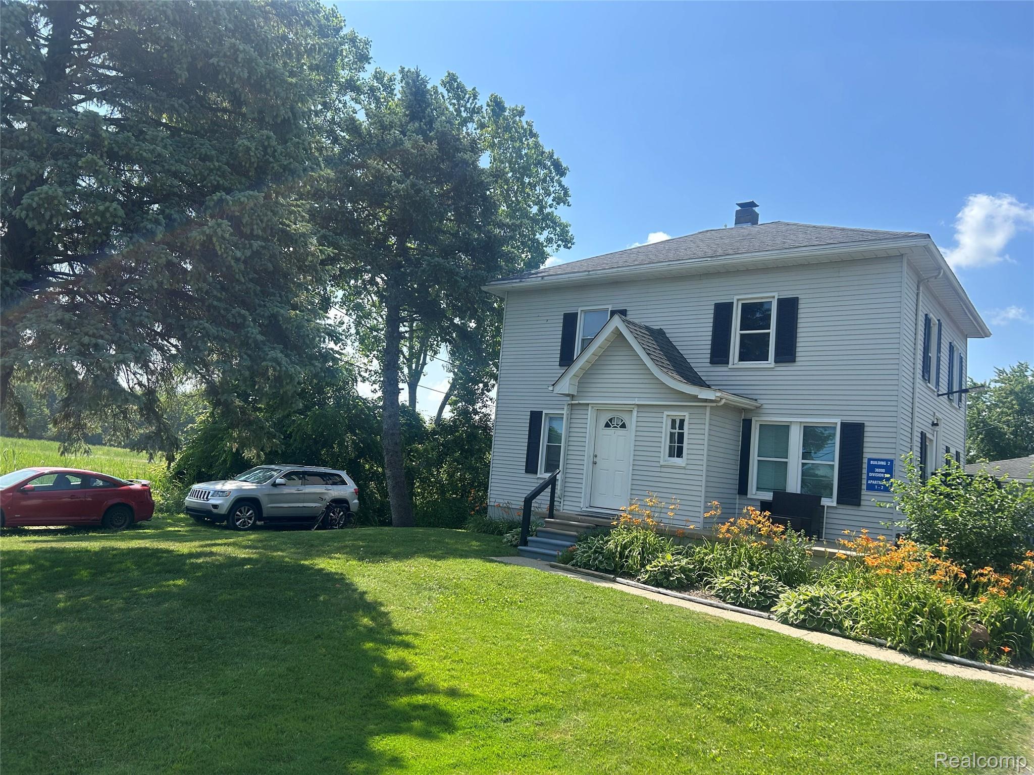 Commercial Sale in Richmond 2