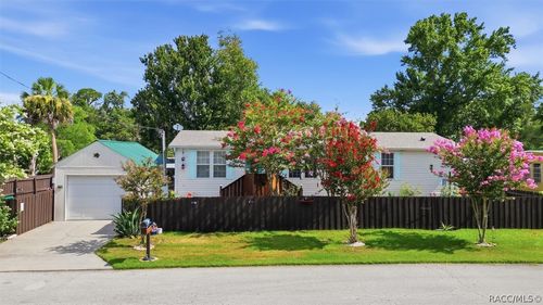 8421 W Scott Ct, Homosassa, FL, 34448-5536 | Card Image