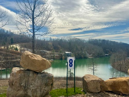 lot-8-Lot 8 Sleepy Hollow Rd, East Bernstadt, KY, 40729-8307 | Card Image