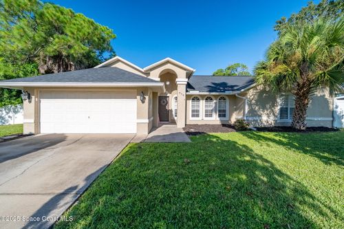920 Pellam Ave Ne, PALM BAY, FL, 32907-1233 | Card Image
