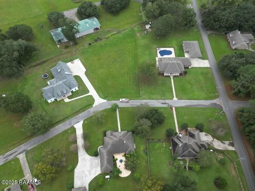 20 Grove Park, Arnaudville, LA, 70512 | Card Image