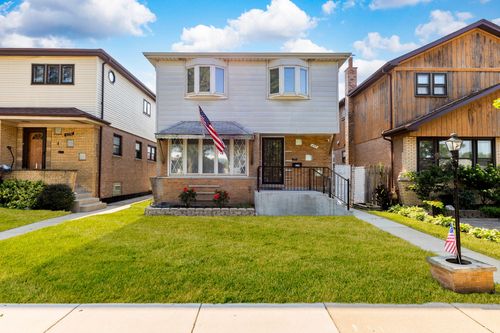 5728 S Parkside Ave, Chicago, IL, 60638-3715 | Card Image